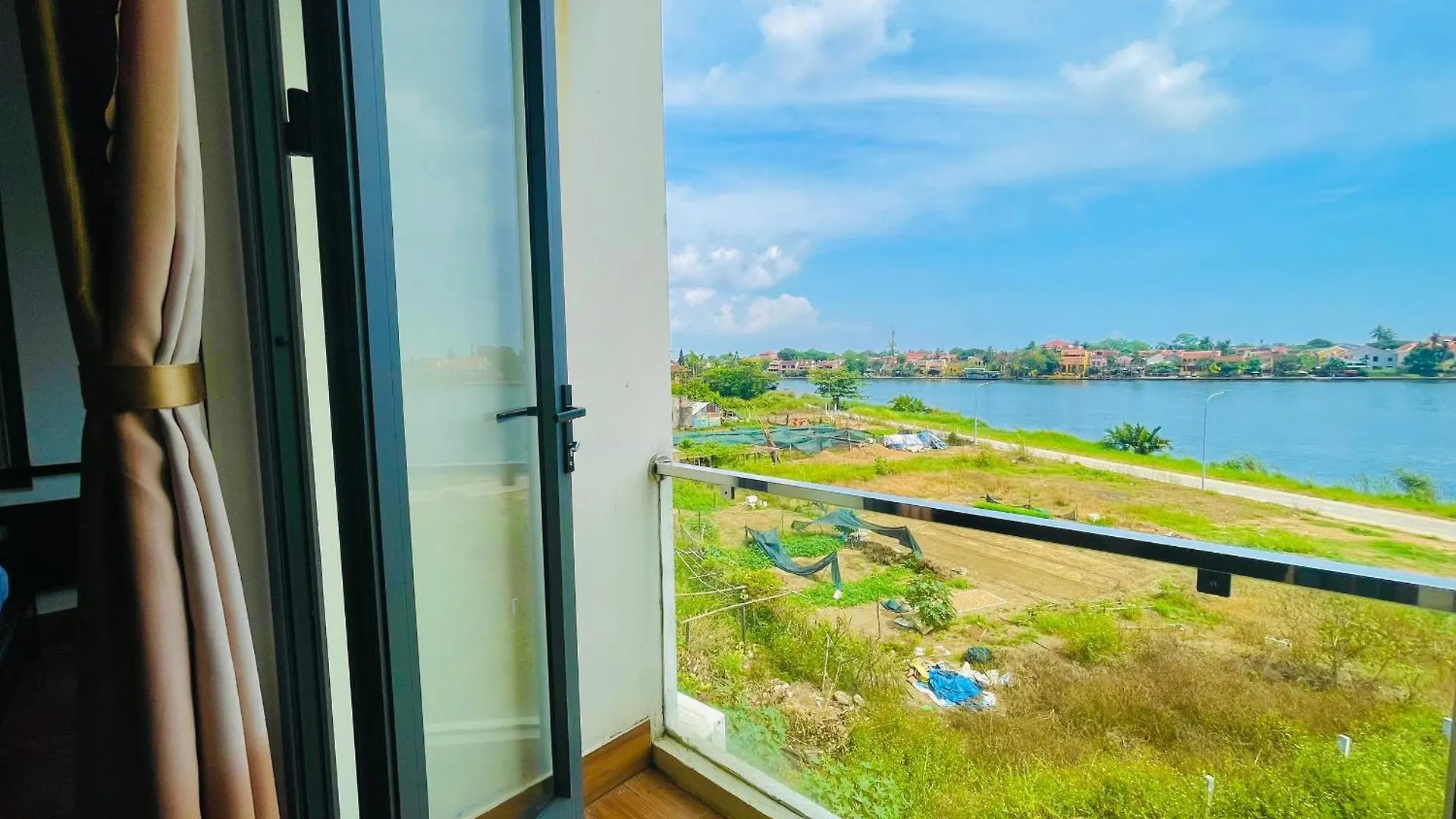 Thuong Da Riverside Homestay Χόι Αν Βιετνάμ